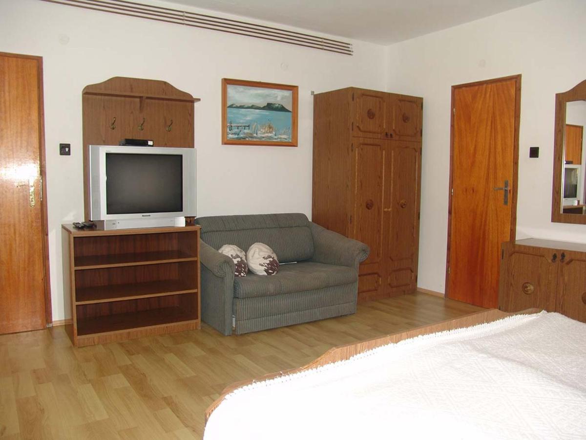 Eifert Haz Bed & Breakfast Balatongyorok Exterior photo